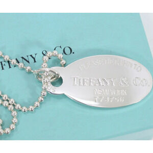 TIFFANY Co to Oval Necklace
